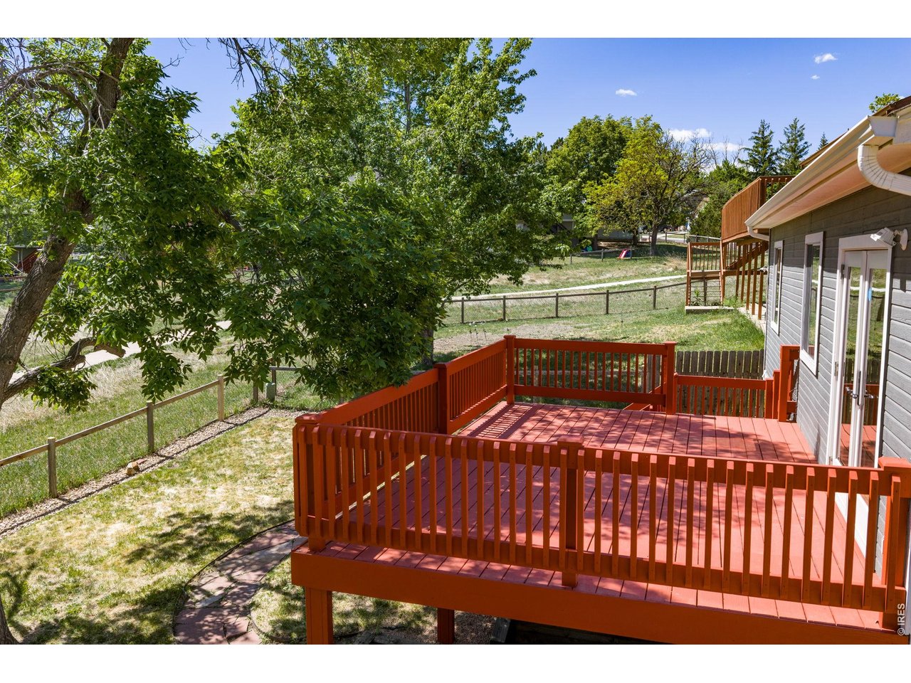 2124 W Centennial Dr