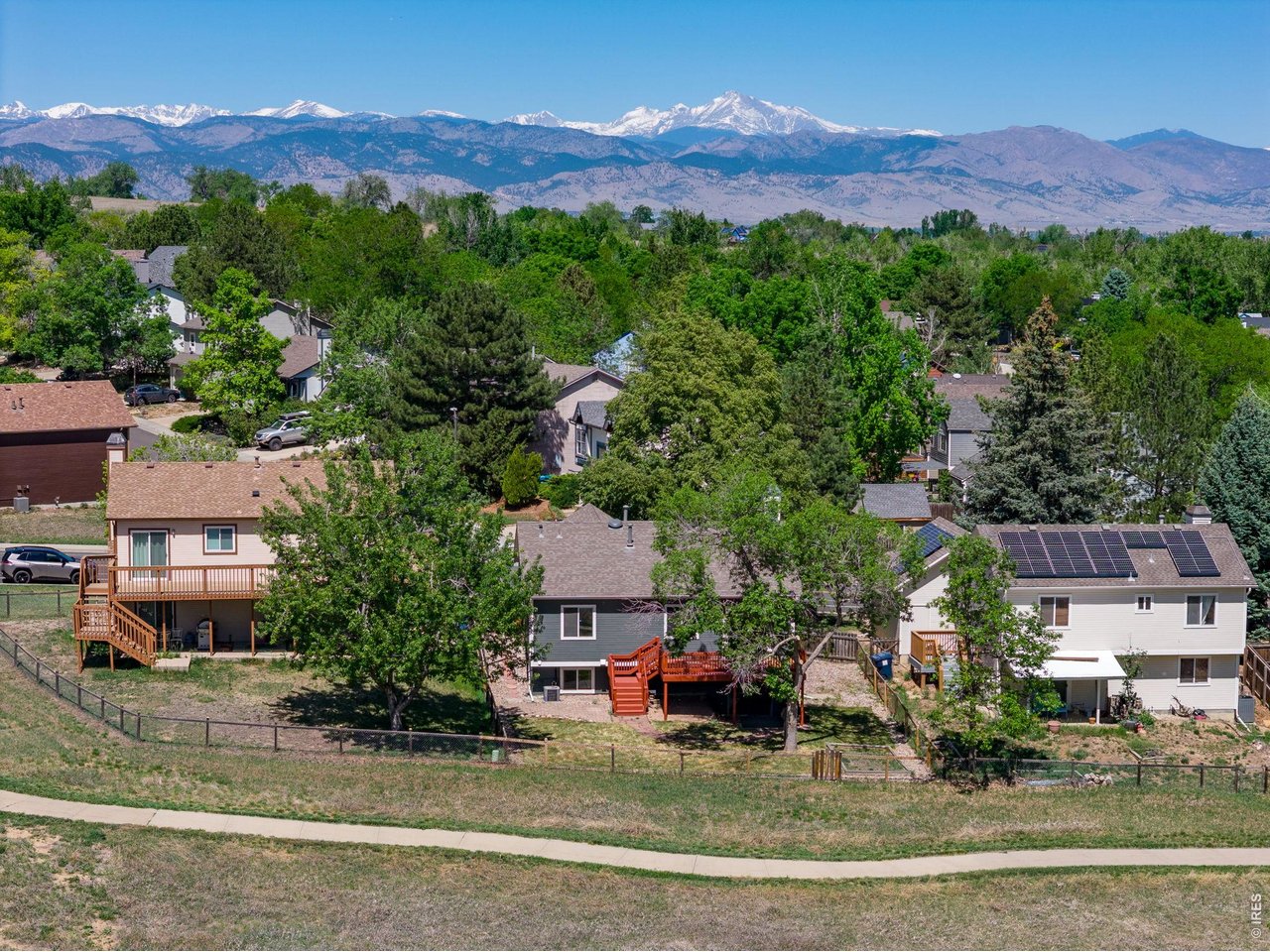 2124 W Centennial Dr