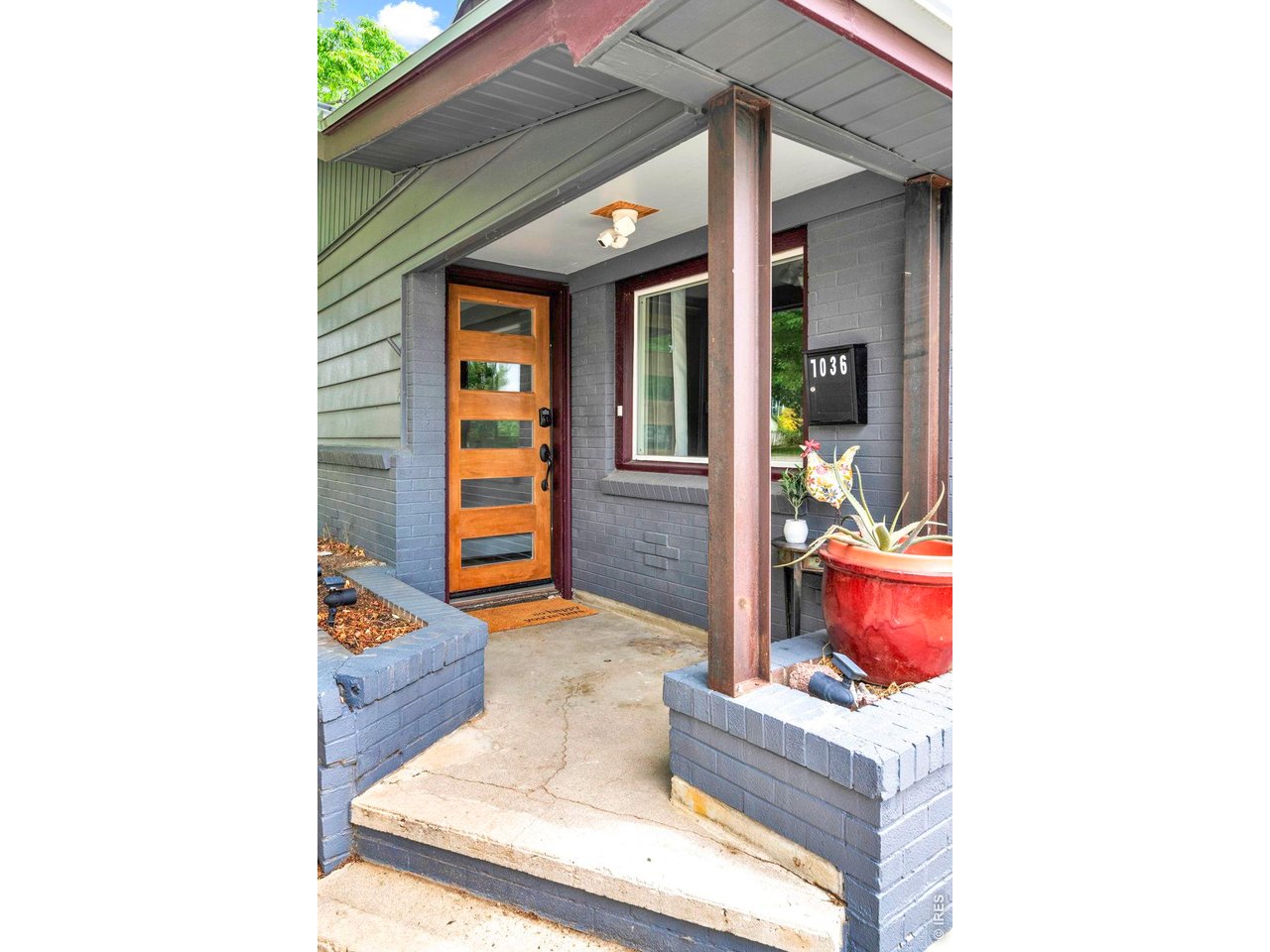 1036 Lincoln Ave