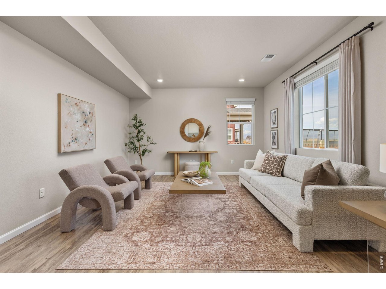 5453 Bauer Dr