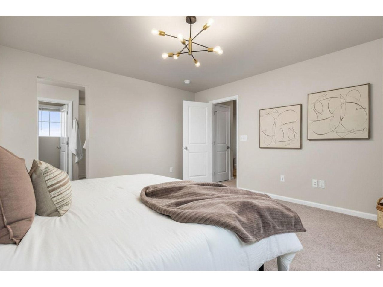 5453 Bauer Dr