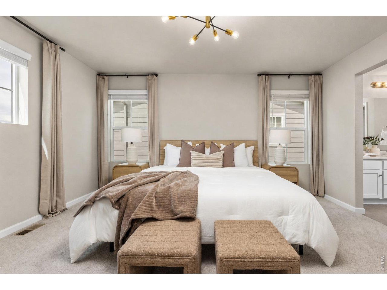 5453 Bauer Dr