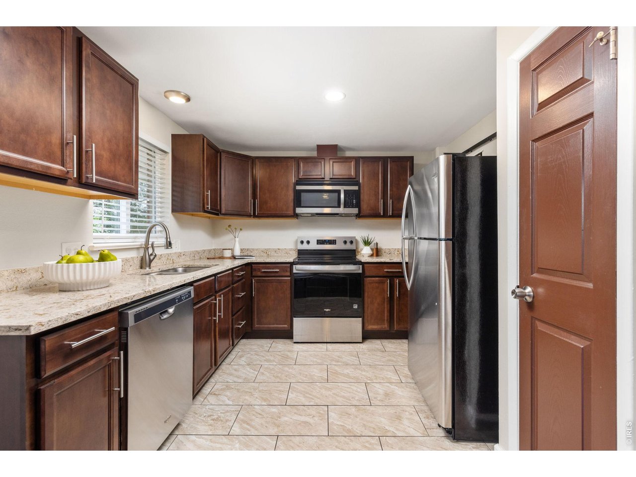 1120 Marigold Dr