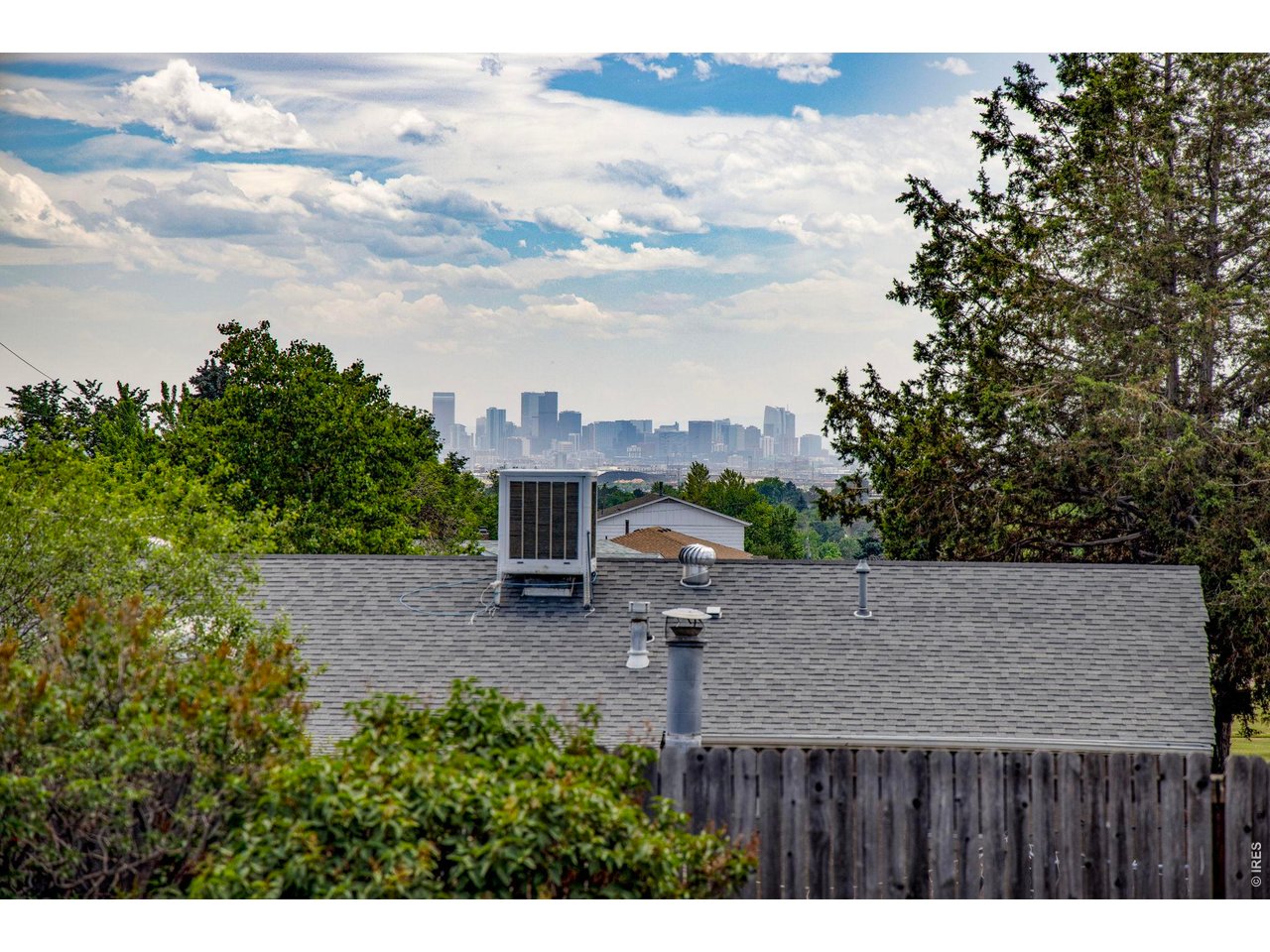 1120 Marigold Dr