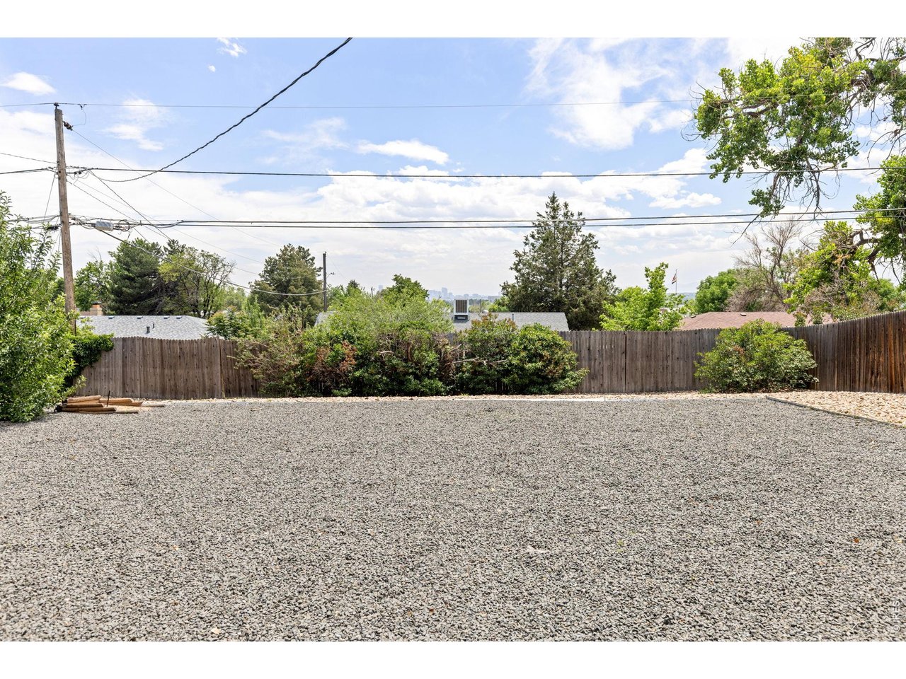 1120 Marigold Dr