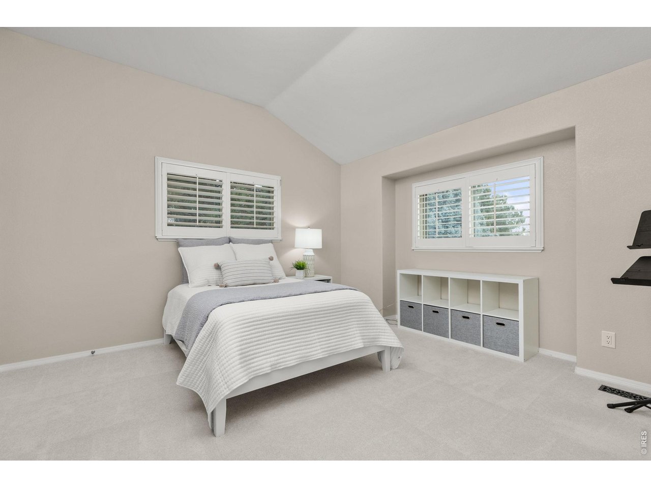 388 Fairfield Ln