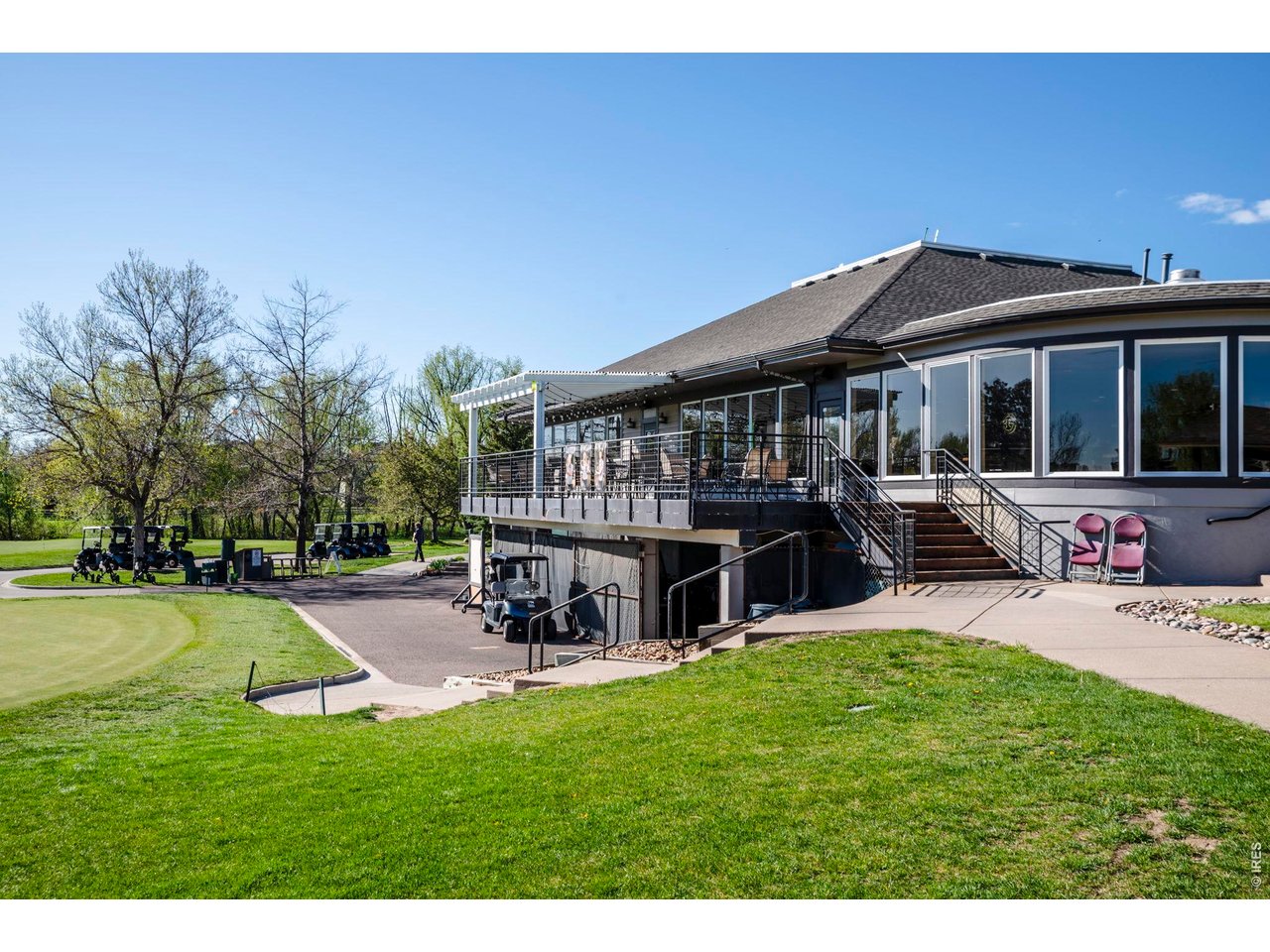 388 Fairfield Ln