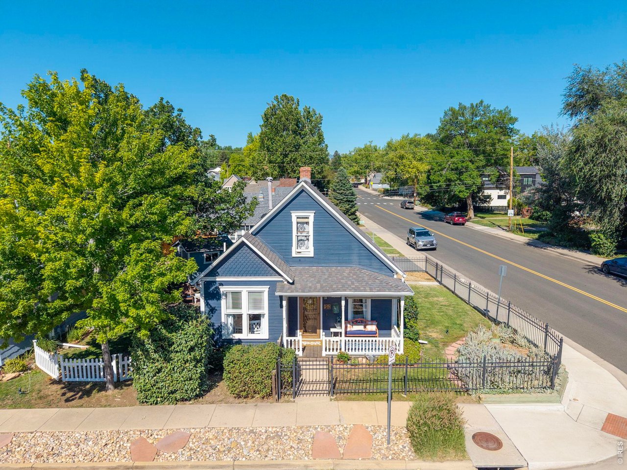 631 La Farge Ave