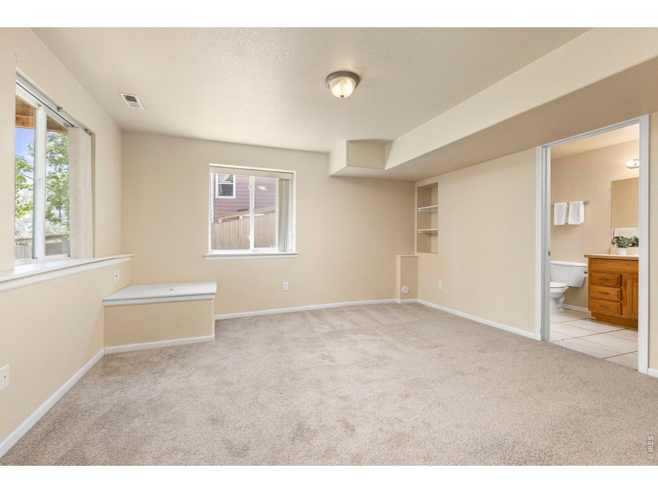 2966 Golden Eagle Cir