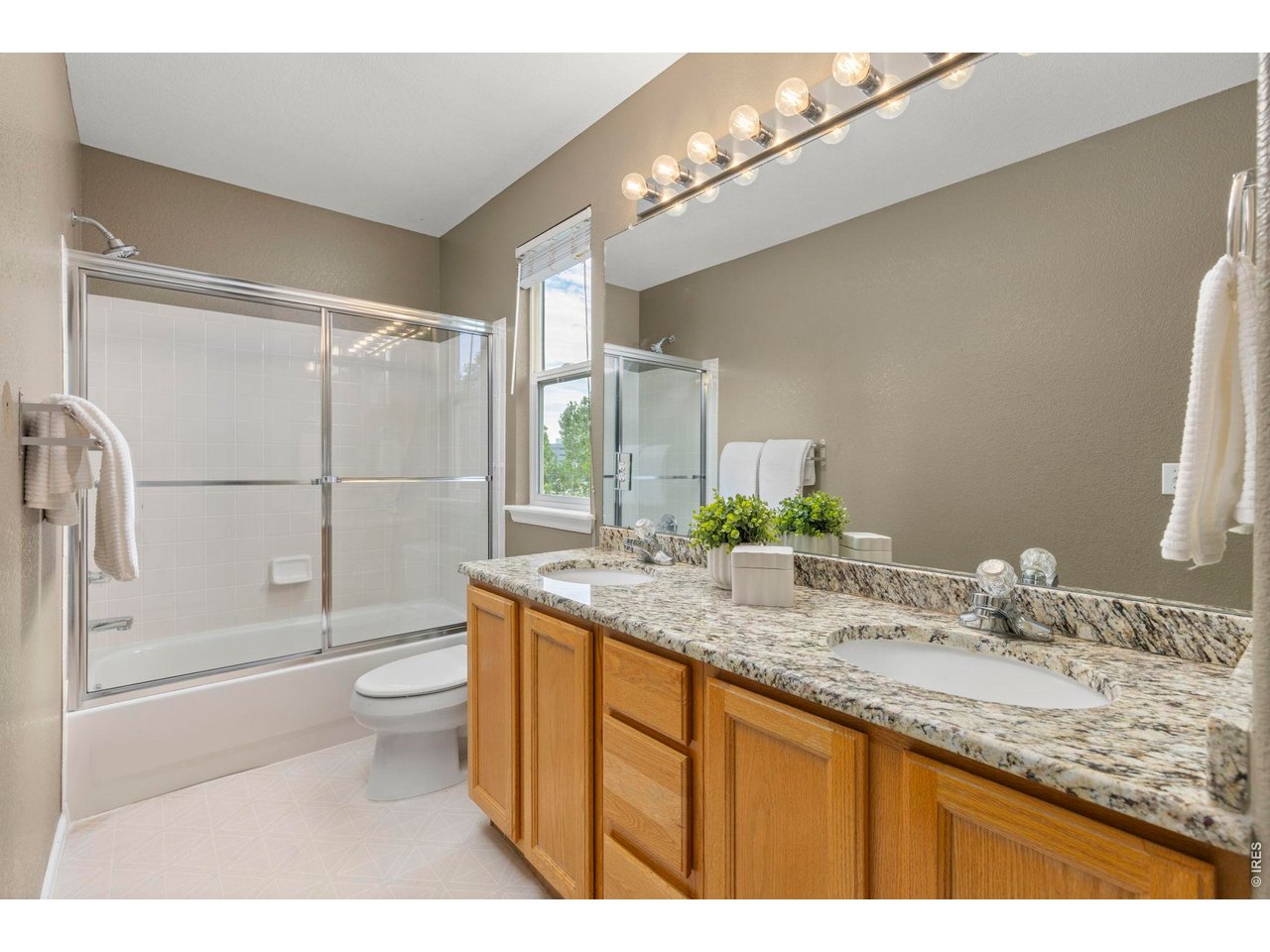 2966 Golden Eagle Cir