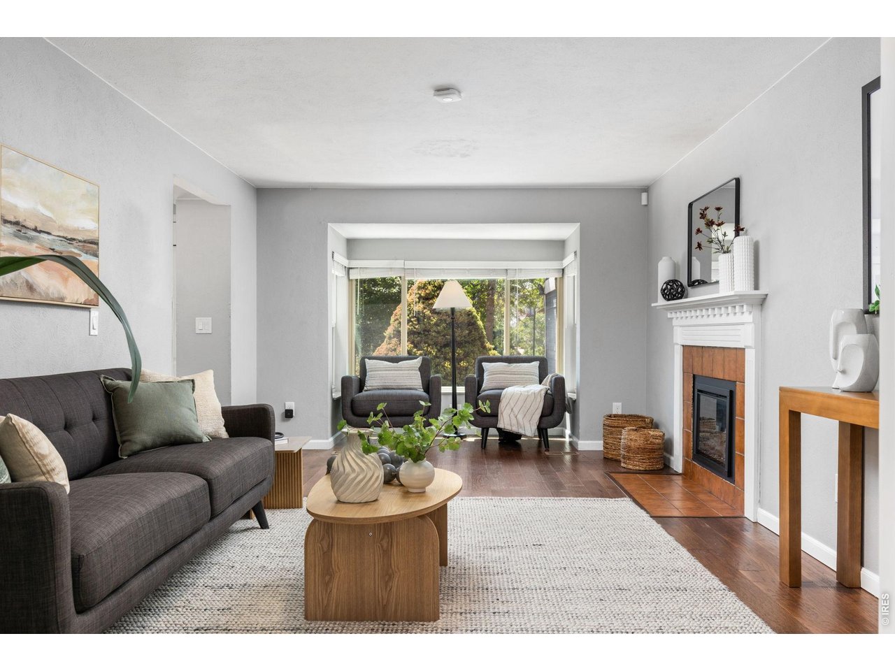 455 W Sycamore Ct