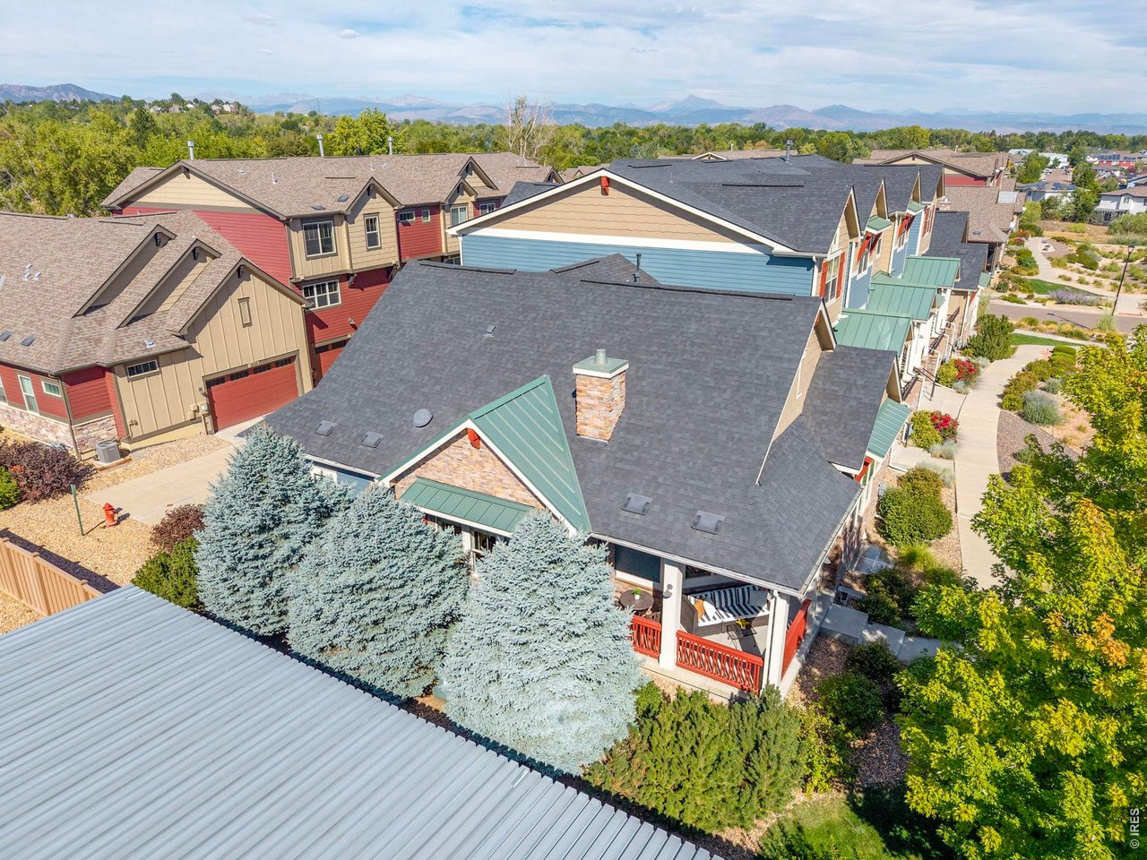1806 Jules Ln