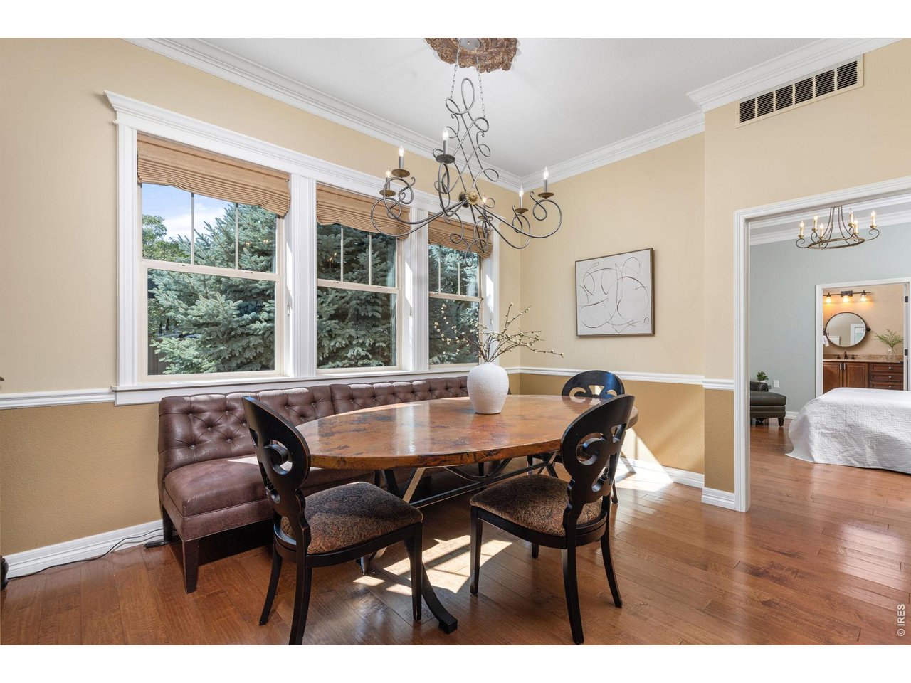 1806 Jules Ln
