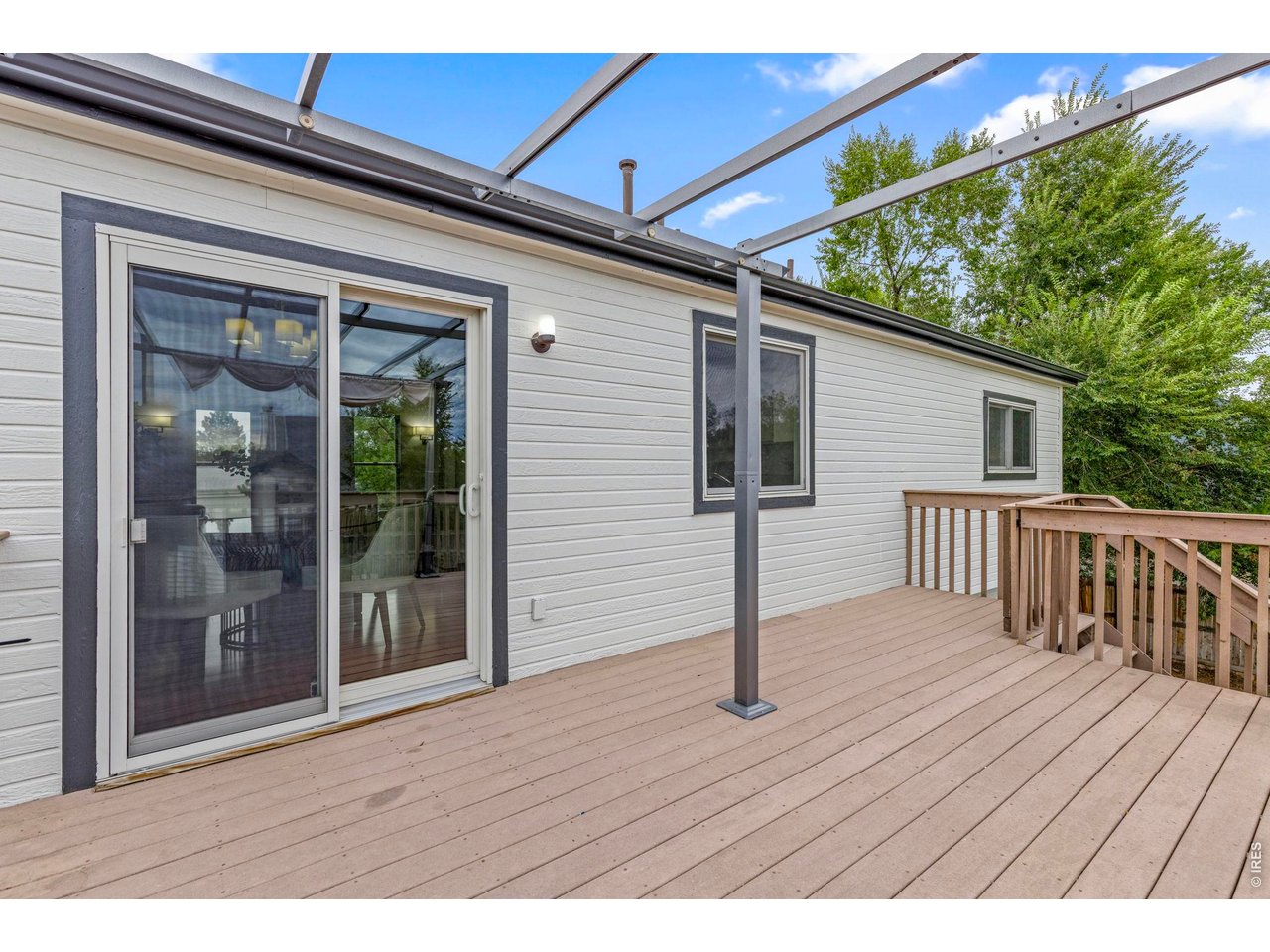 205 W Cornwall Ct