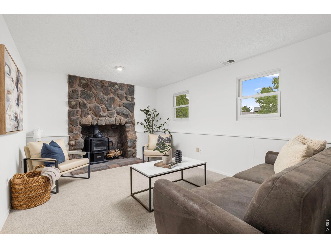 205 W Cornwall Ct