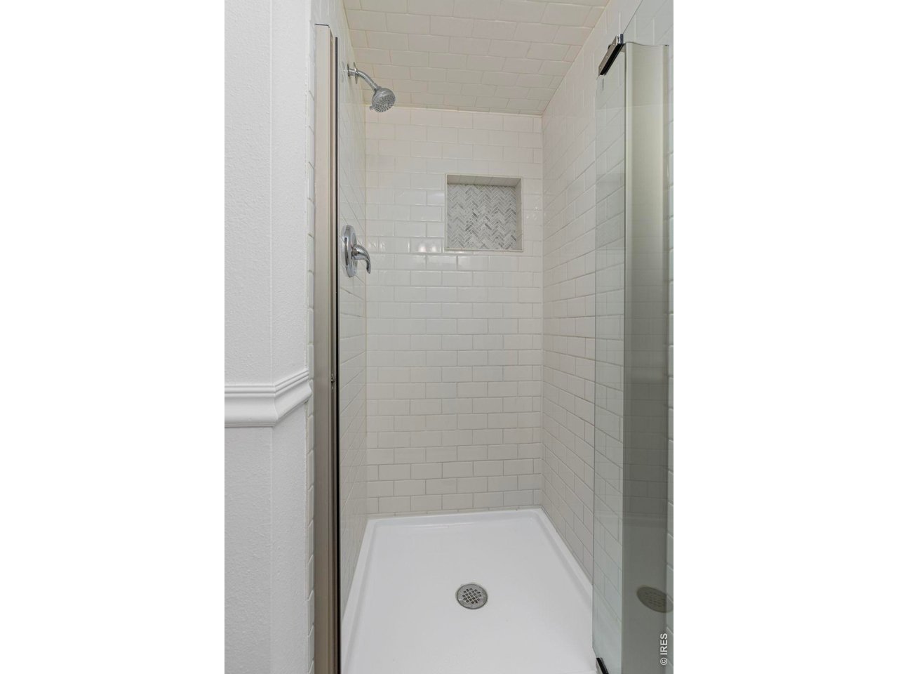 205 W Cornwall Ct