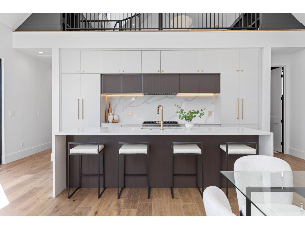 102 W William St