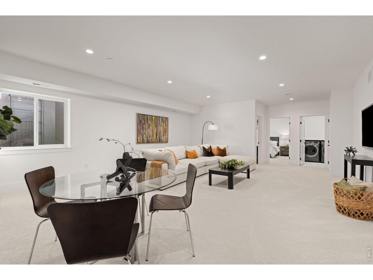 102 W William St