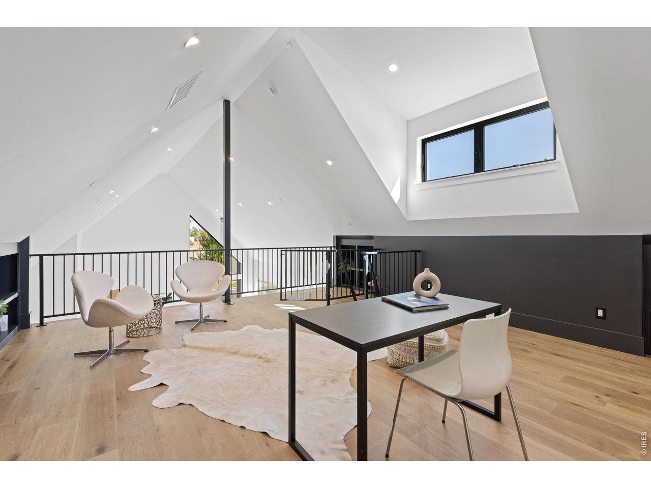 102 W William St