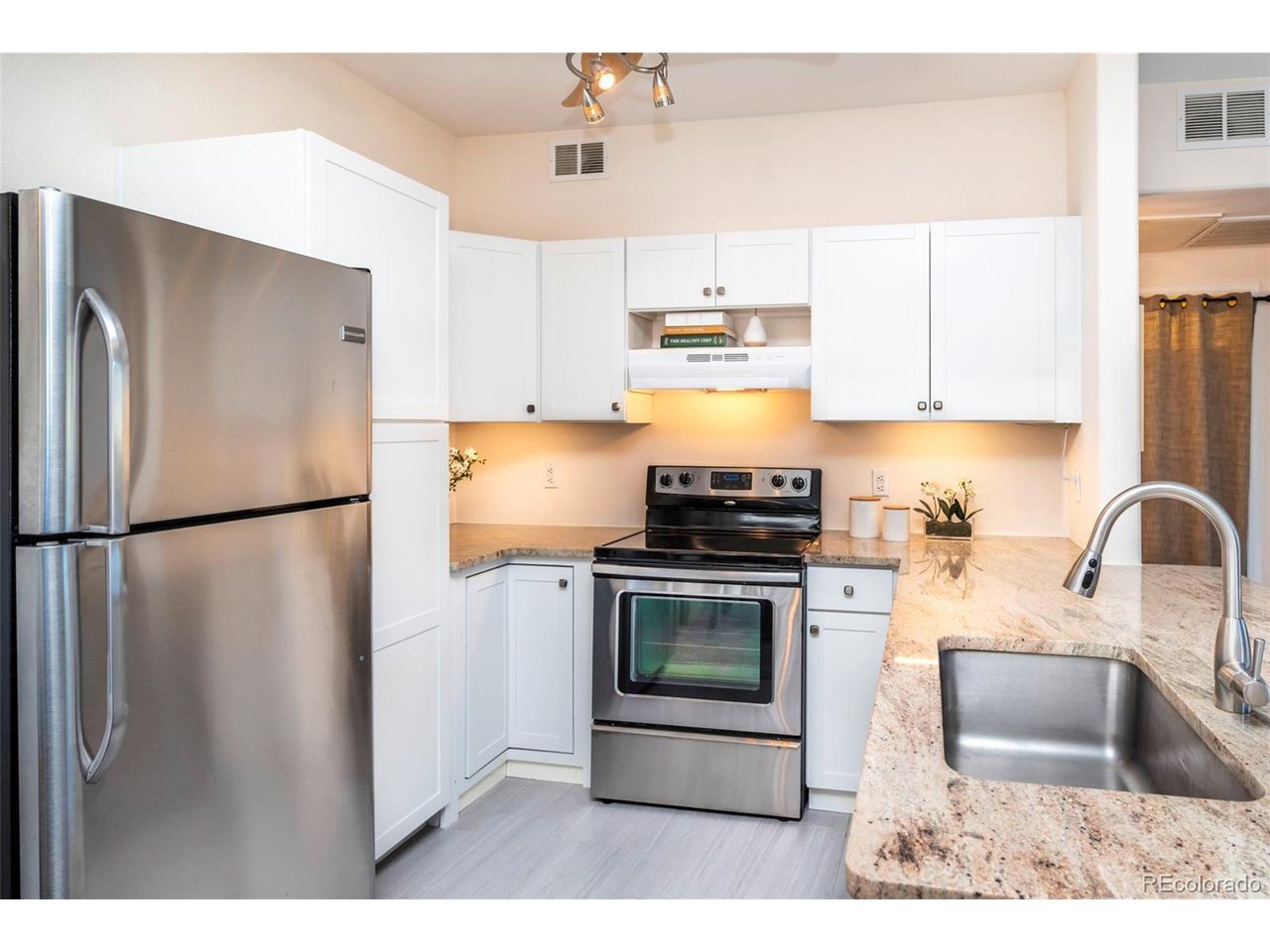 3876 Canyon Ranch Rd 103