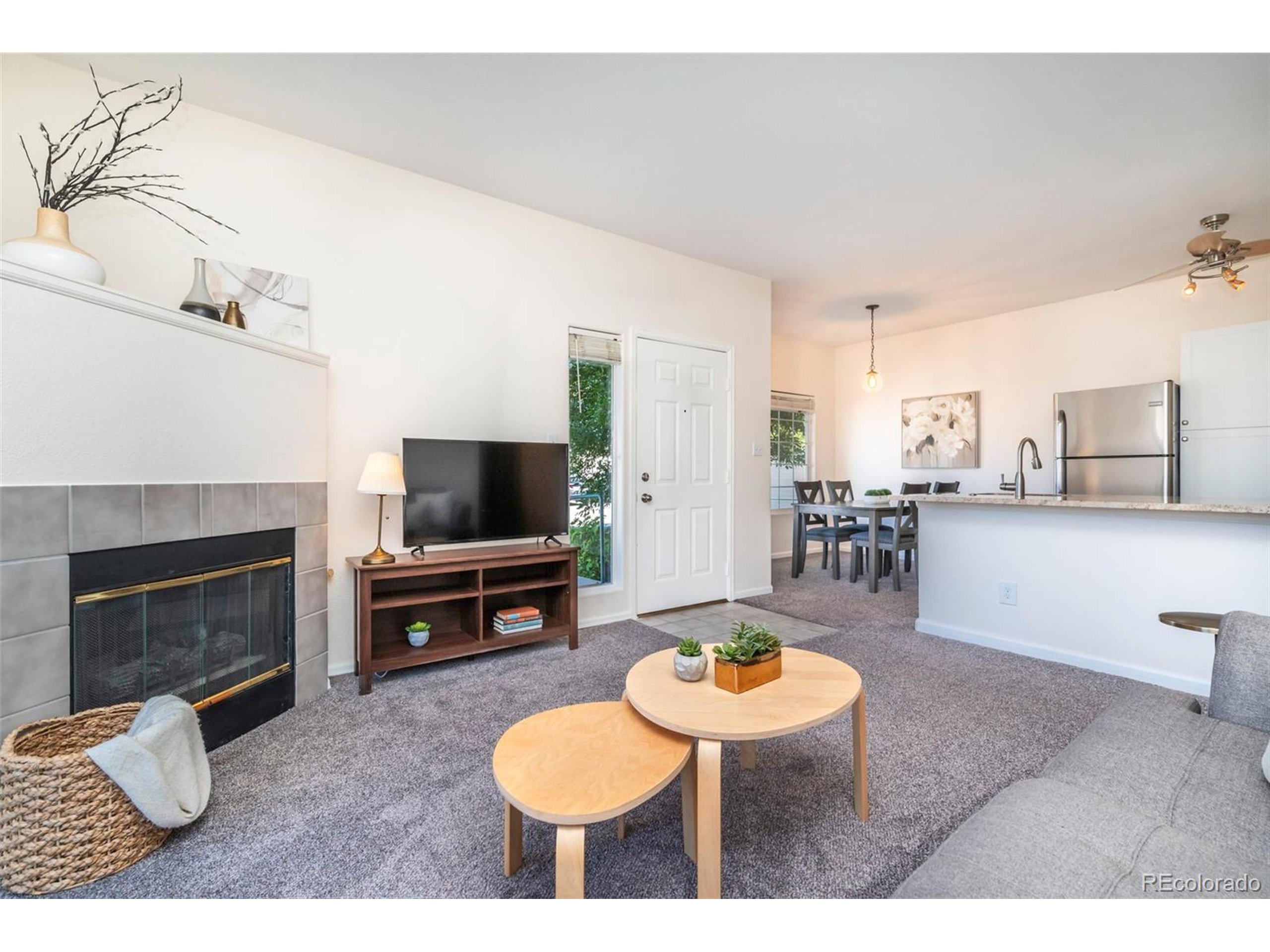 3876 Canyon Ranch Rd 103