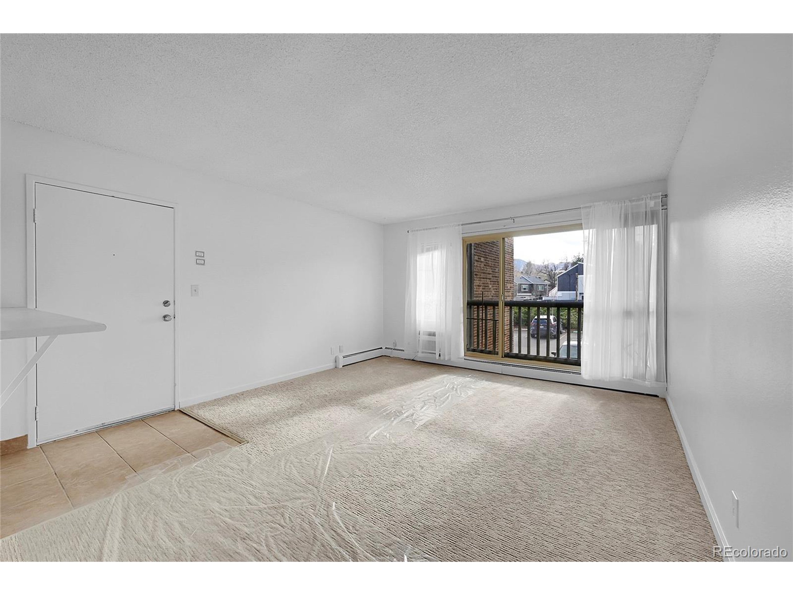 850 W Moorhead Cir 1E