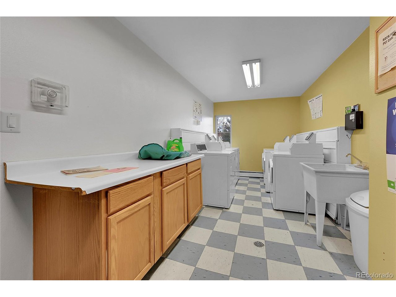 850 W Moorhead Cir 1E