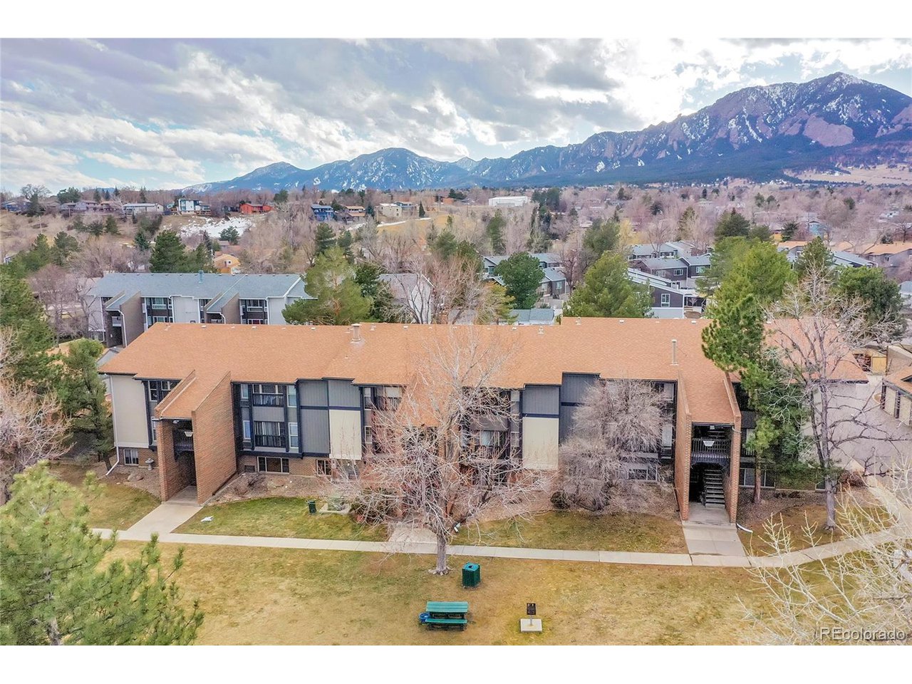 850 W Moorhead Cir 1E