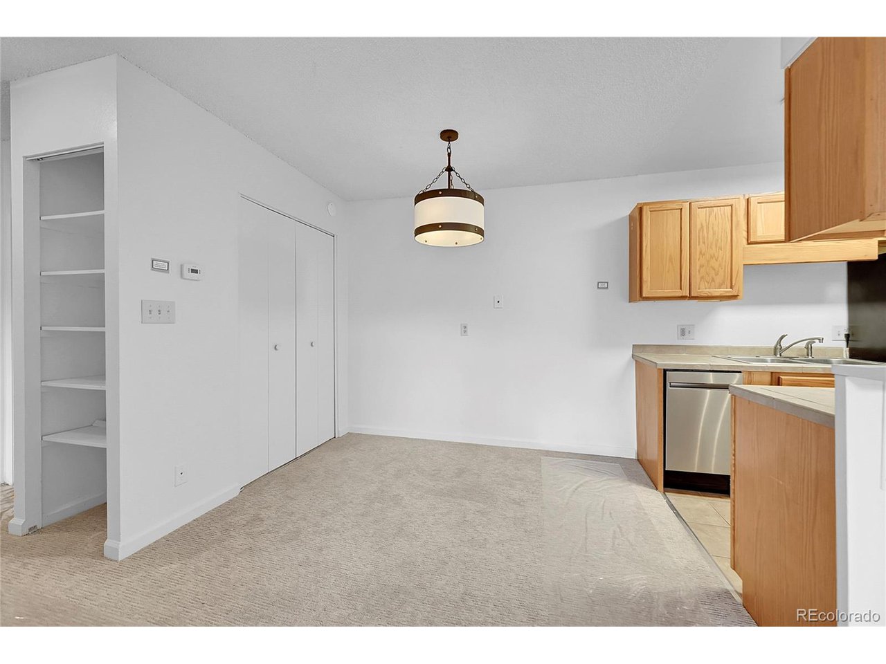 850 W Moorhead Cir 1E