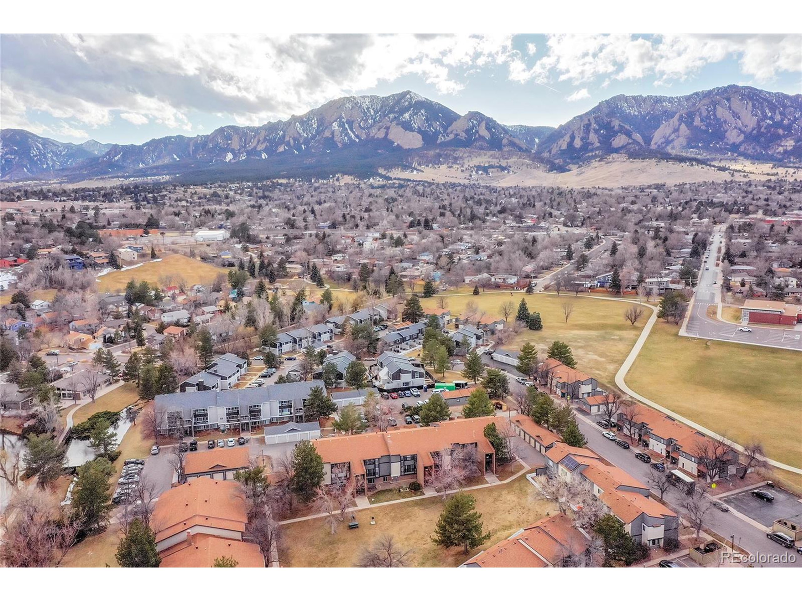 850 W Moorhead Cir 1E