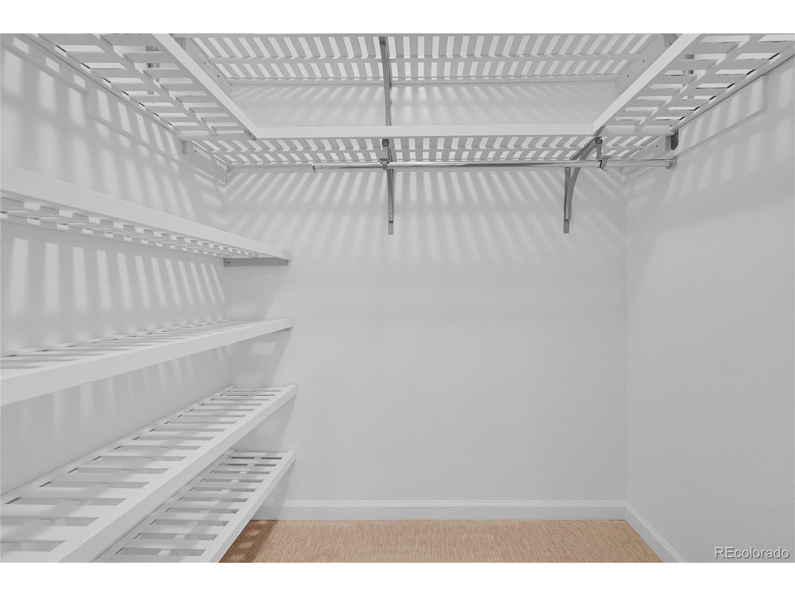 850 W Moorhead Cir 1E