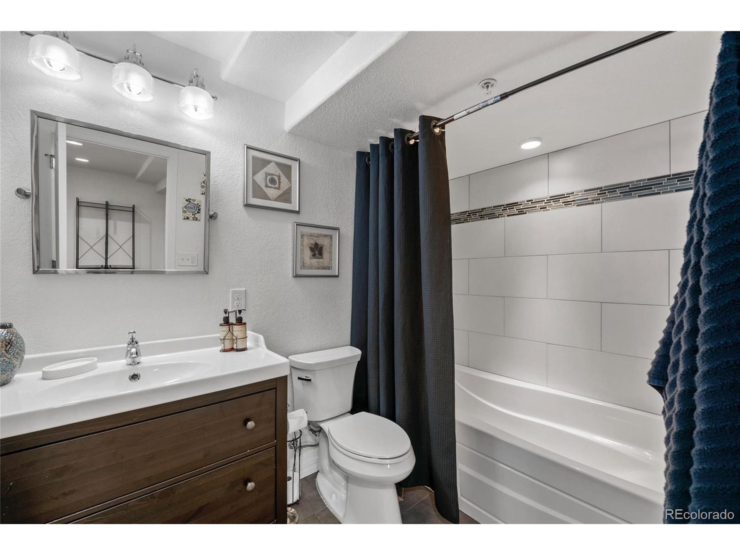 14300 Waterside Ln J4