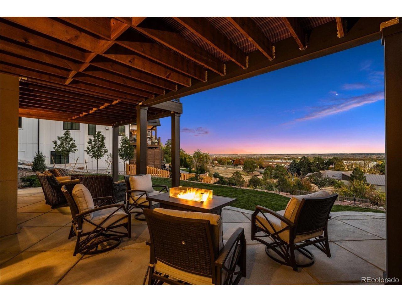 822 Trail Ridge Dr