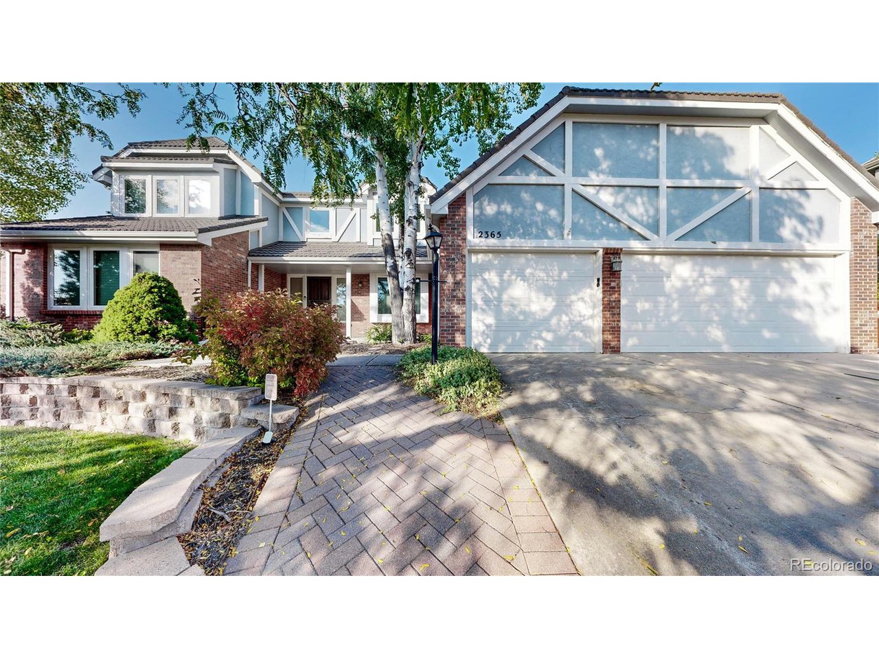 2365 Country Club Loop