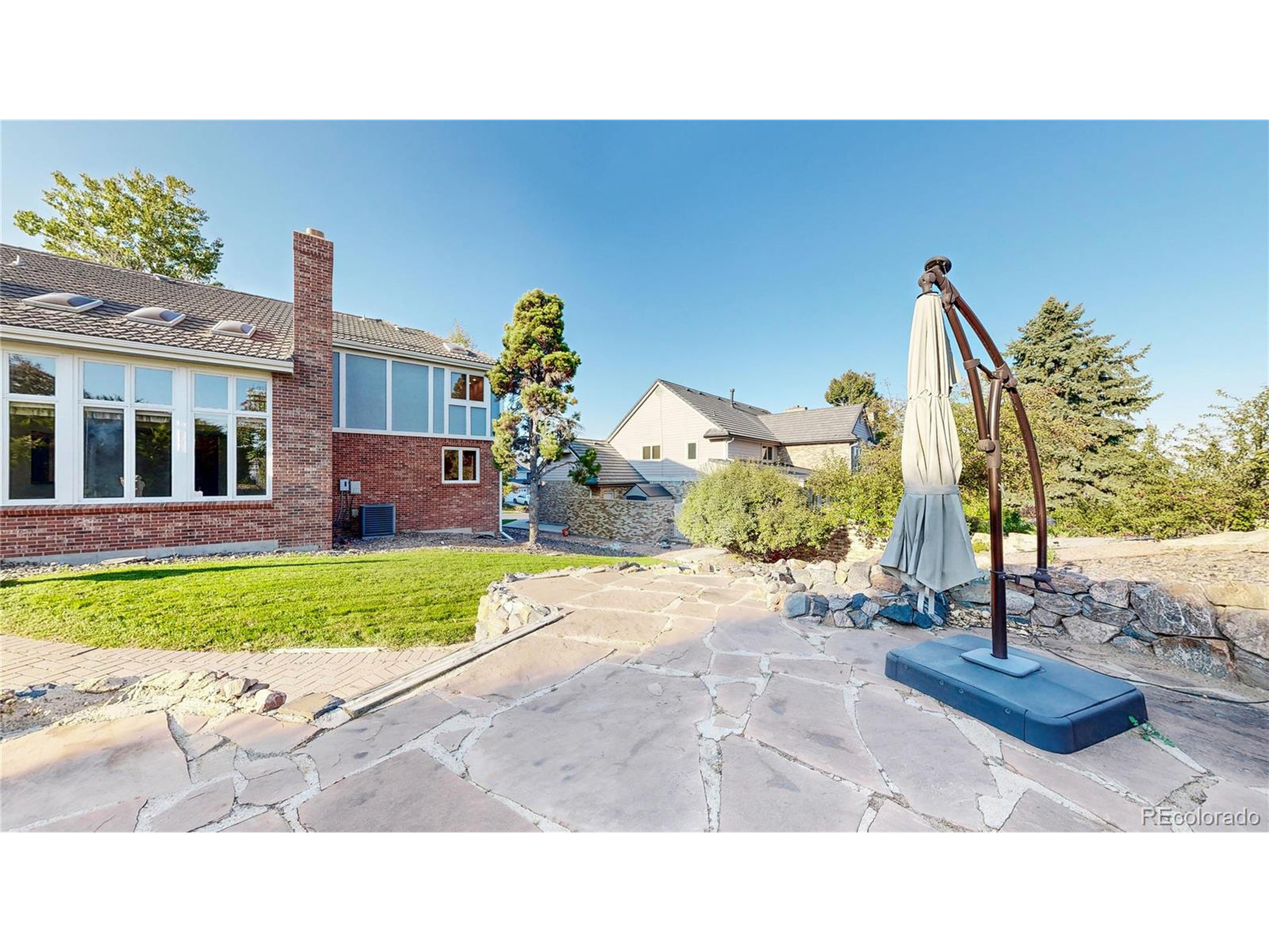 2365 Country Club Loop