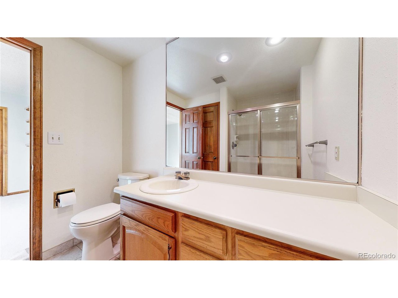 2365 Country Club Loop