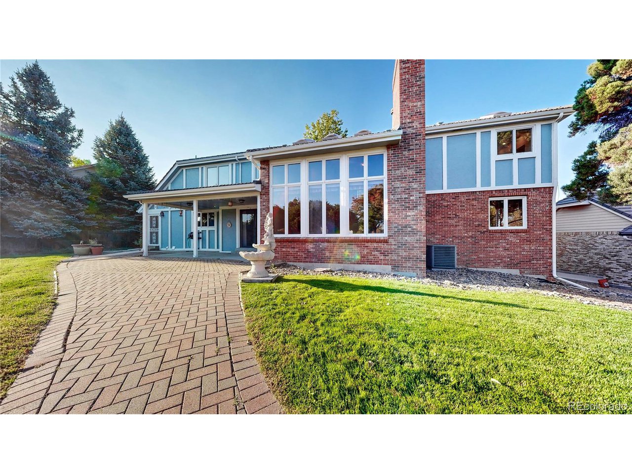 2365 Country Club Loop