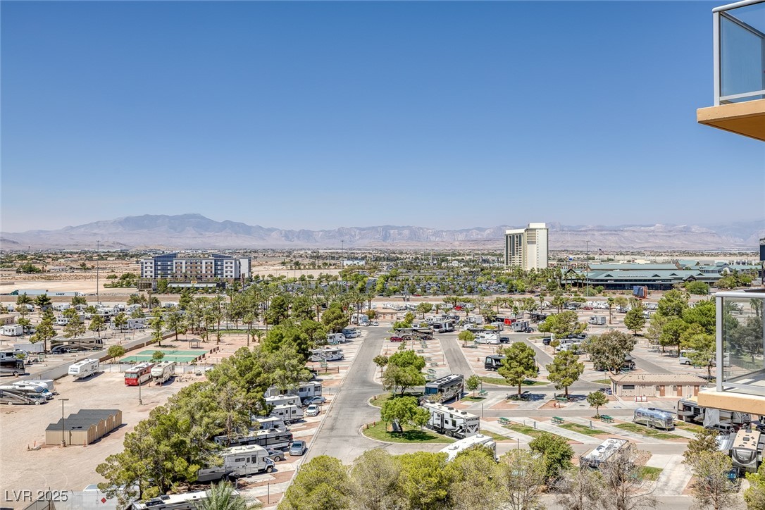 8255 Las Vegas Boulevard 921