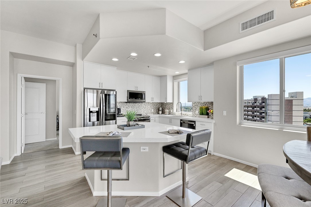 8255 Las Vegas Boulevard 921