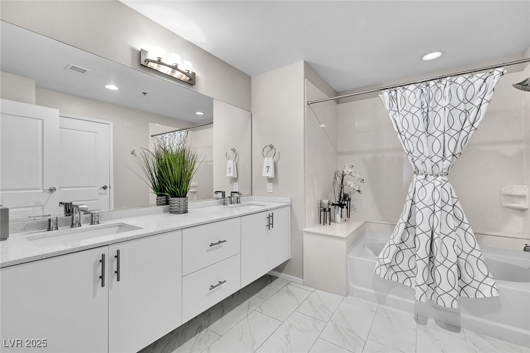 8255 Las Vegas Boulevard 921
