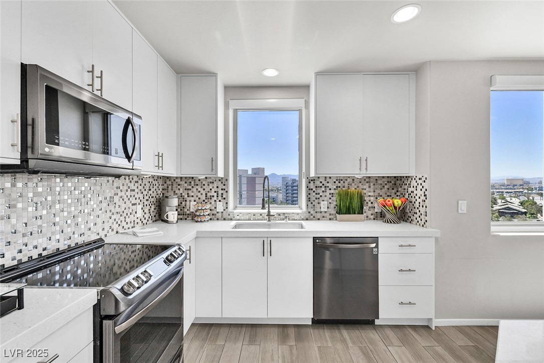 8255 Las Vegas Boulevard 921