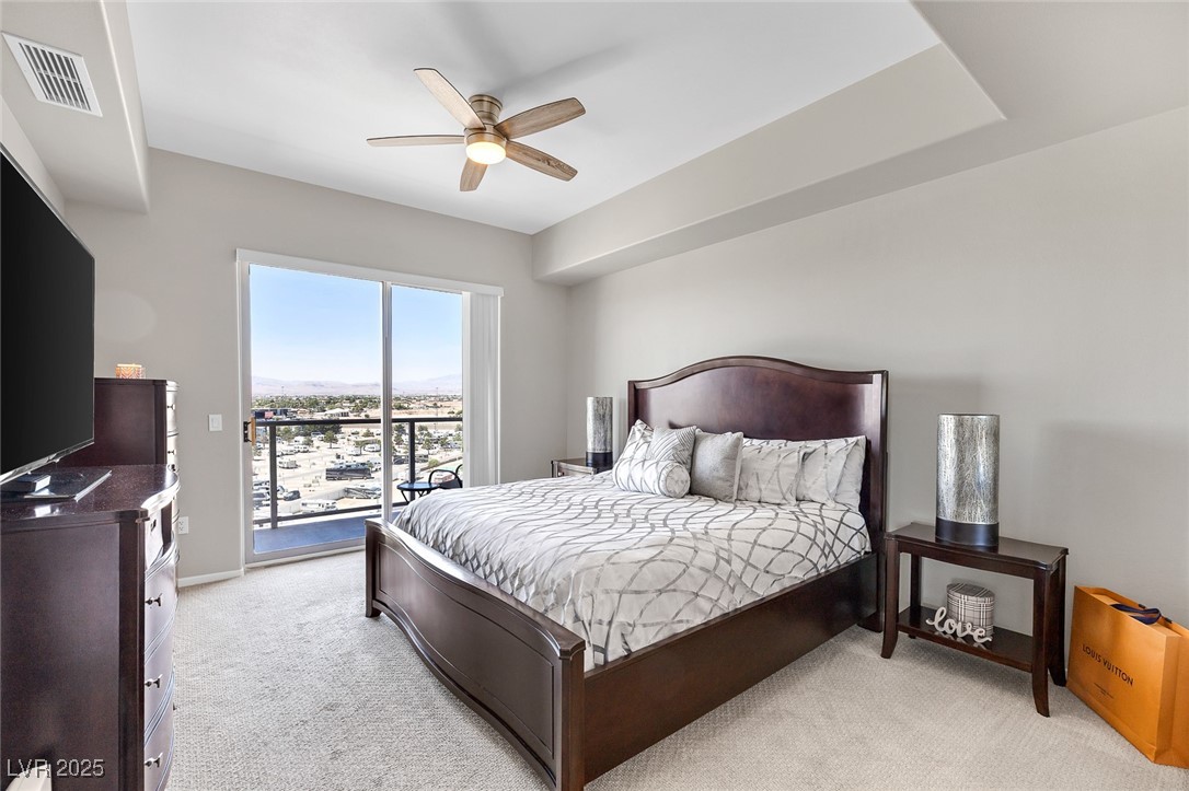 8255 Las Vegas Boulevard 921