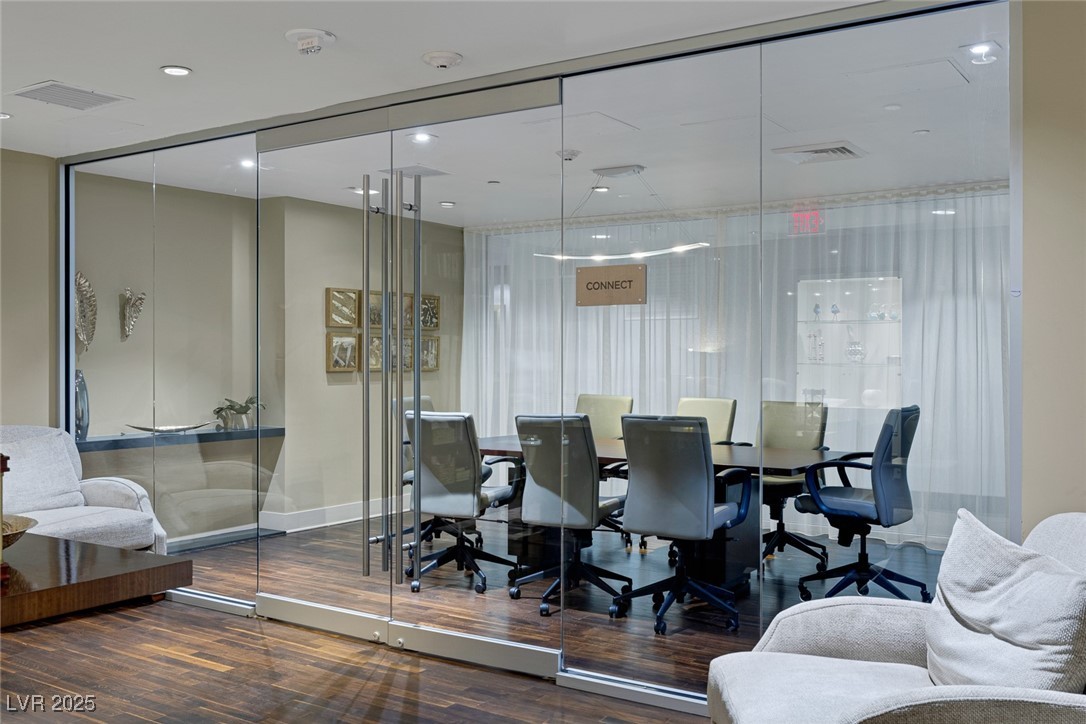 8255 Las Vegas Boulevard 1318