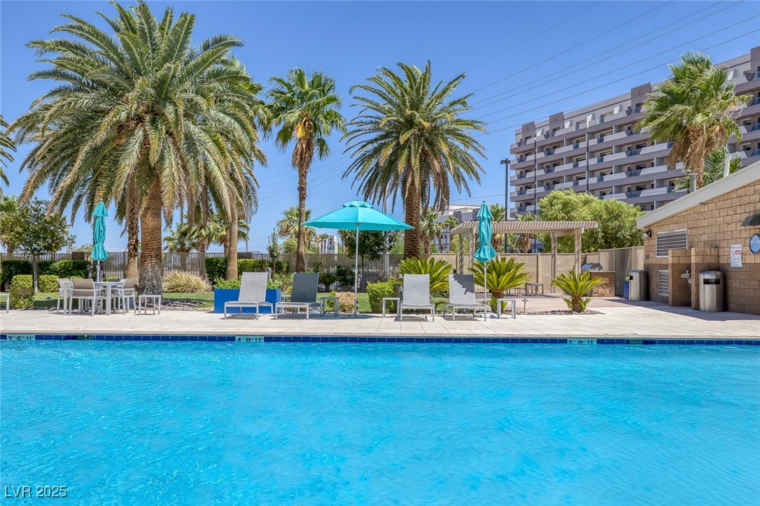 8255 Las Vegas Boulevard 1318