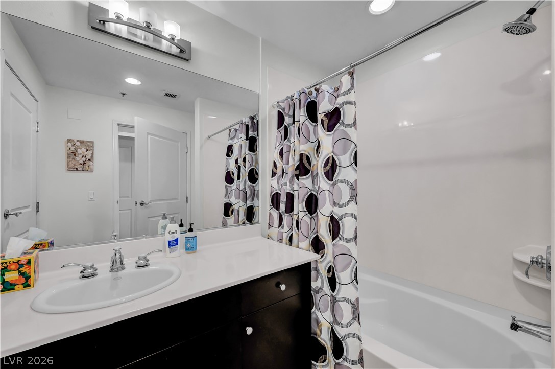 8255 Las Vegas Boulevard 1205