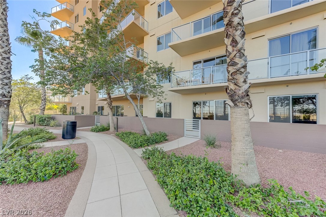 8255 Las Vegas Boulevard 1205