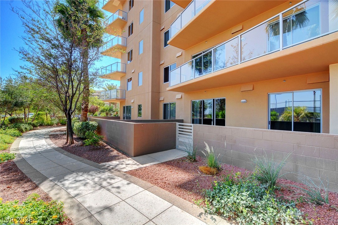 8255 Las Vegas Boulevard 1205