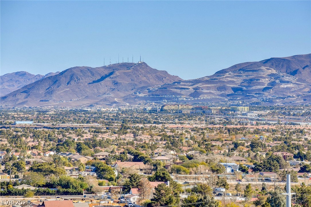 8255 Las Vegas Boulevard 1205