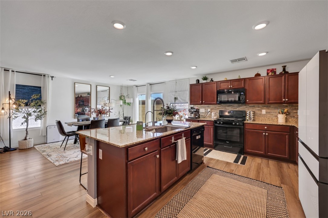 4089 Silver Torch Avenue