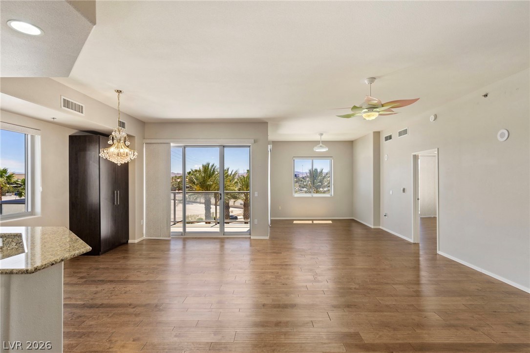 8255 Las Vegas Boulevard 321